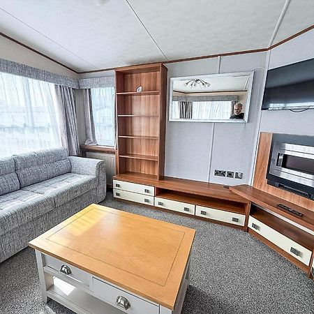 Lovely 8 Berth Caravan At Sunnydale In Lincolnshire Ref 35239S Louth  Zewnętrze zdjęcie