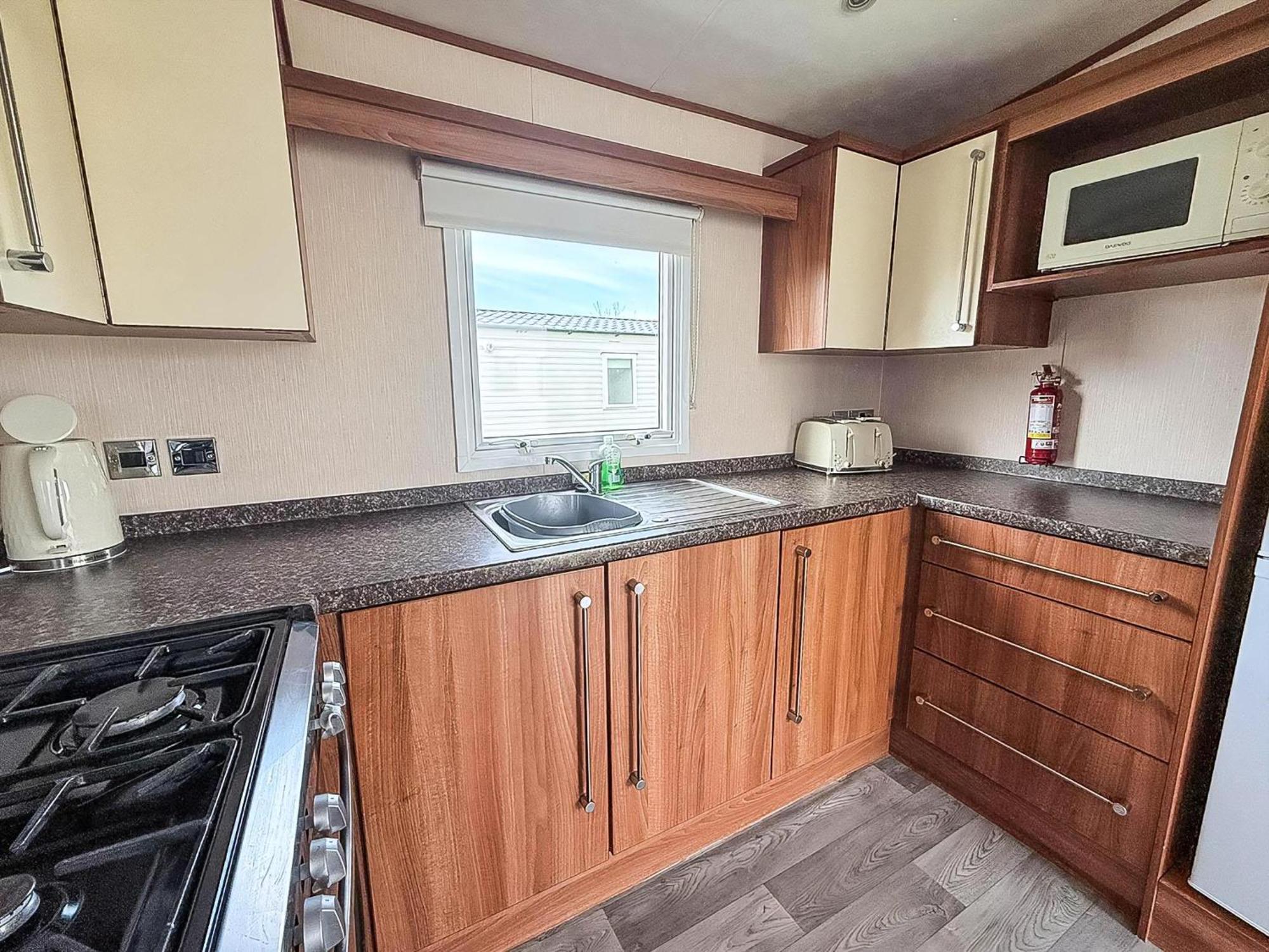 Lovely 8 Berth Caravan At Sunnydale In Lincolnshire Ref 35239S Louth  Zewnętrze zdjęcie